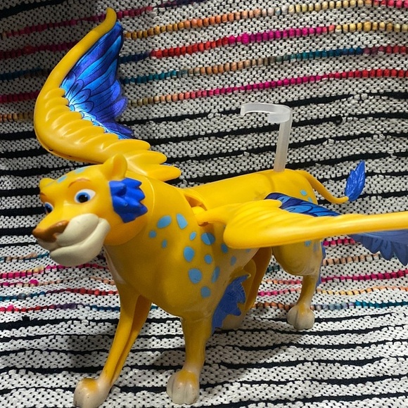 Disney Other - Disney Elena of Avalor SKYLAR Toy - Wings Flap Blue and Yellow Cat Leopard